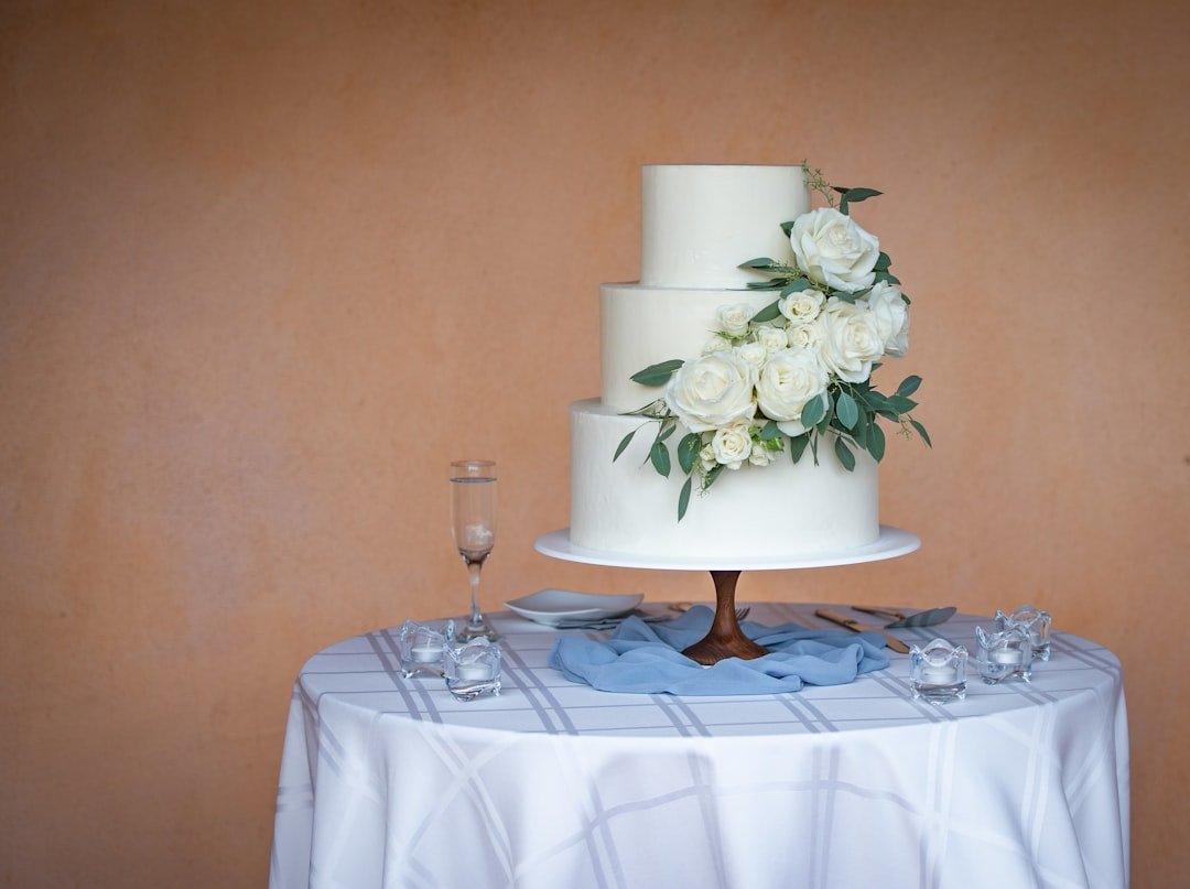 Budget Wedding Cake Minimalis: Panduan Lengkap Memilih Kue Sempurna Tanpa Menguras Kantong